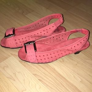 Aerosoles coral shoes 💃